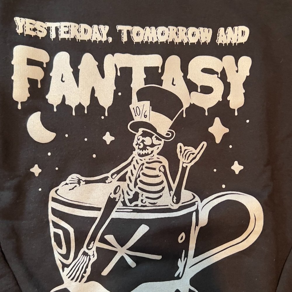 MAD TEA PARTY SWEATSHIRT